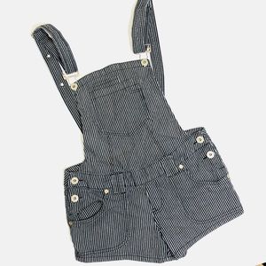 ⚡️FLASH SALE Black White Pin Stripe Overalls Sz 9